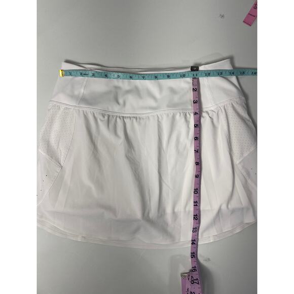 Athleta Run With It Skirted Shorts Skort Bright White Women's Small 4-6 Sporty - Picture 8 of 8
